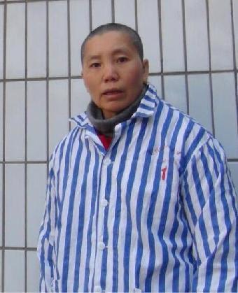 走失者照片 重庆寻亲：五旬女子被救助，黑色直发...