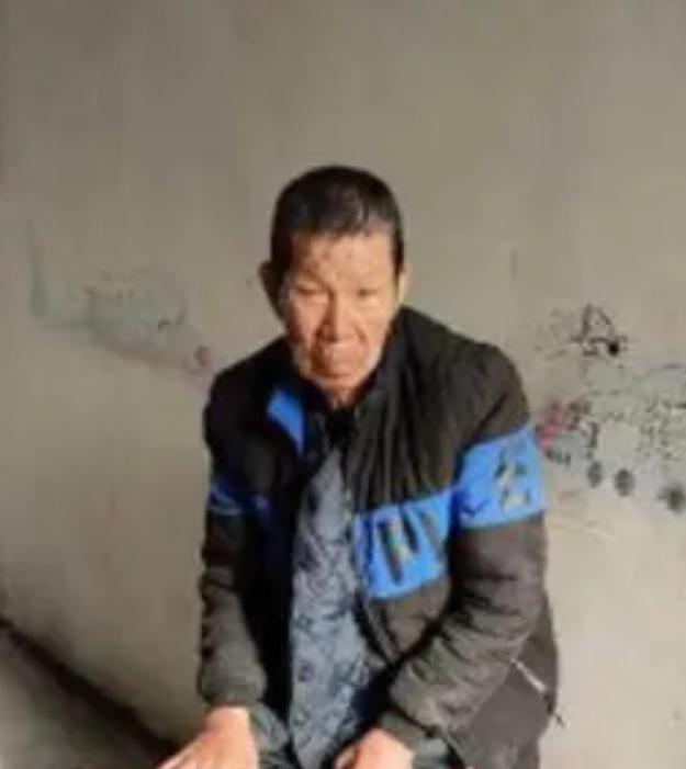 走失者照片 广州寻人：七旬老人失联，穿拖鞋，高...