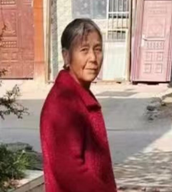 走失者照片 驻马店急寻：七旬老太走失，戴浅红色...