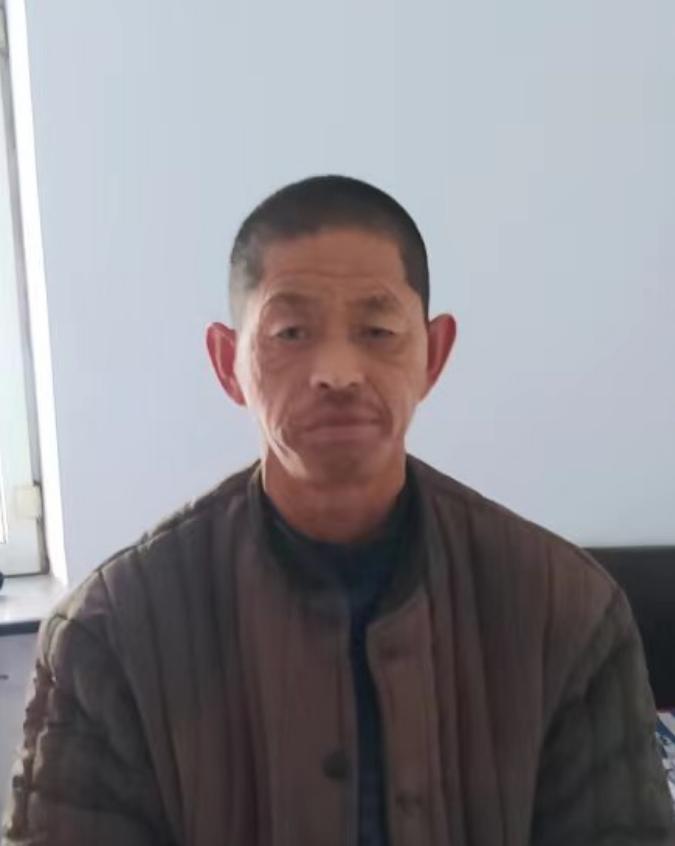 走失者照片 哈尔滨寻亲！五旬男子被救助，自述叫...