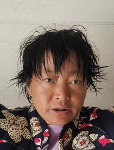 走失者照片 连云港寻亲：中年女子被救助，疑似山...