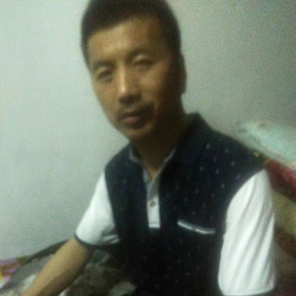 走失者照片 鞍山急寻：中年男子走失，精神异常，...
