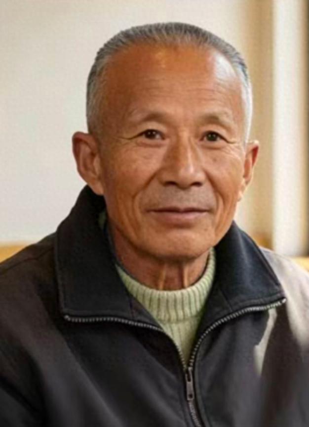 走失者照片 武汉市寻人：七旬老人走失，穿灰黑色...