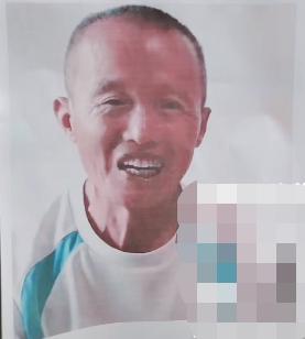 走失者照片 武汉急寻：七旬老人失联，穿黑色皮衣...