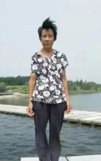 走失者照片 济南急寻：六旬老太走失，高1米6，...