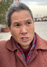 走失者照片 南阳寻亲：六旬老太被救助，高1米6...