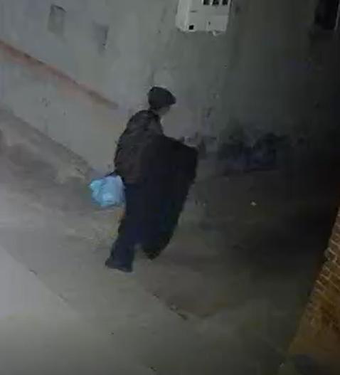 走失者照片 许昌禹州市寻人：七旬老人走失，穿黑...