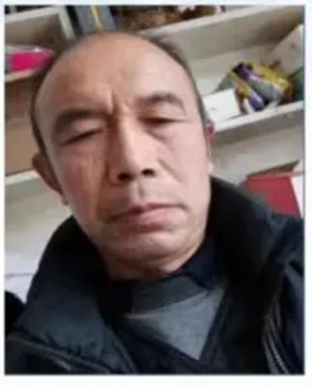 走失者照片 遂宁急寻：六旬老人走失，患脑梗，戴...