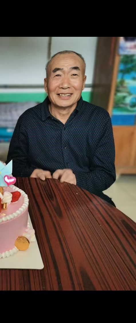走失者照片 济南六旬老人走失，戴黑色帽子，穿深...