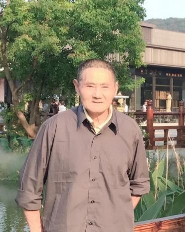 走失者照片 南京急寻：七旬老人走失，戴黑色帽子...