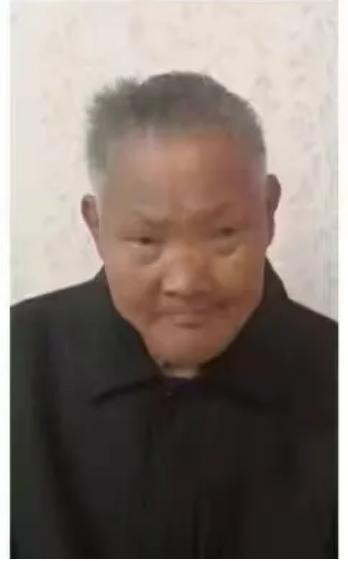 走失者照片 岳阳急寻！六旬老人失联，戴黑色帽子...
