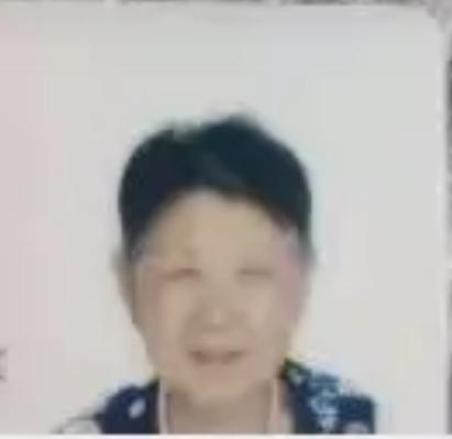 走失者照片 鹤壁急寻：八旬老太走失，穿红色棉袄...