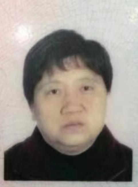 走失者照片 信阳急寻：六旬老太走失，穿红色棉袄...