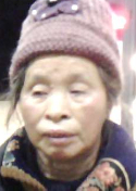 走失者照片 杭州寻亲：五旬女子被救助，戴咖啡色...
