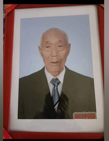 走失者照片 东营急寻：八旬老人失联，穿军绿色外...