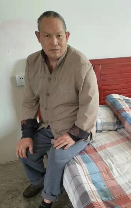 走失者照片 黔南州寻亲：六旬老人被救助，高约1...