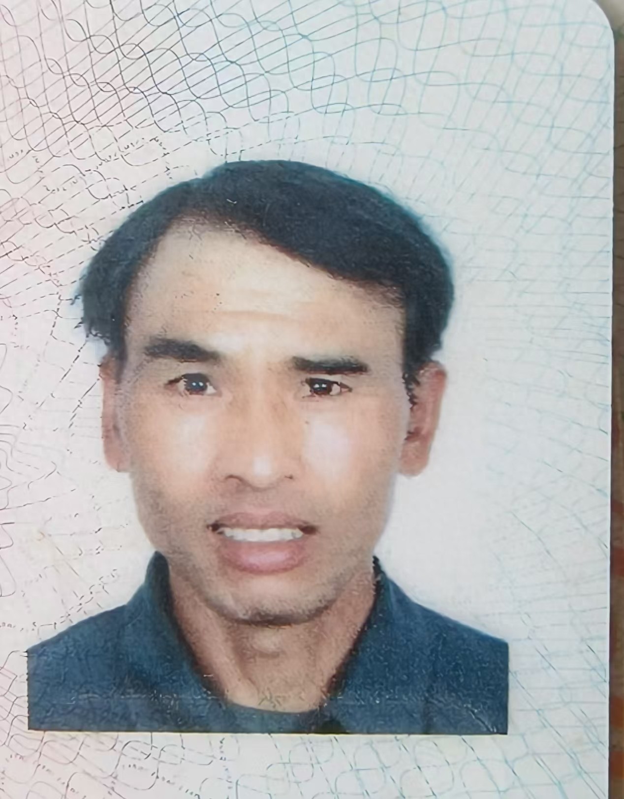 走失者照片 红河州寻人：六旬老人走失，穿黑色短...
