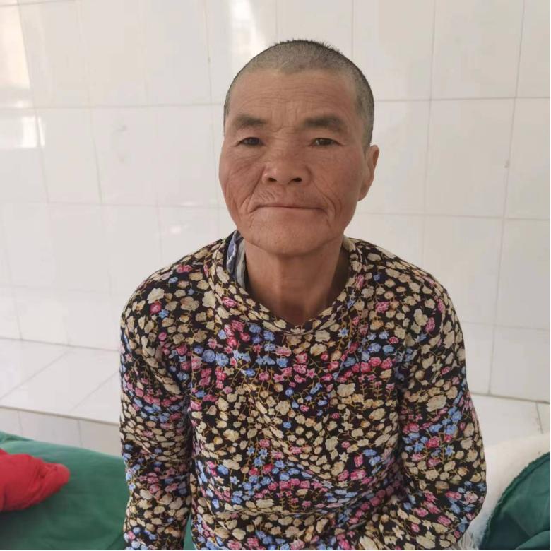 走失者照片 玉林寻亲：五旬女子被救助，穿白色上...