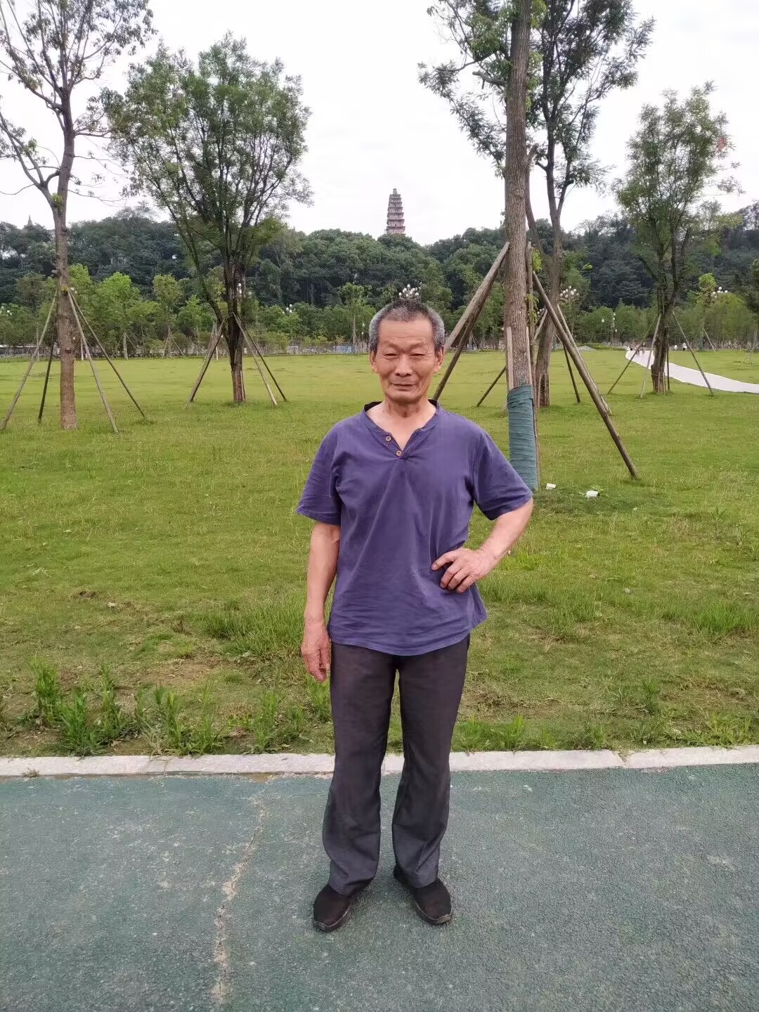 走失者照片 南充急寻！七旬老人走失，患轻微抑郁...
