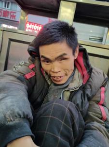 走失者照片 恩施州寻亲：中年男子在恩施市被救助...