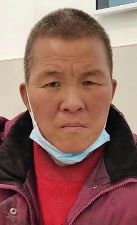 走失者照片 泰州泰兴寻亲：五旬女子被救助，穿红...