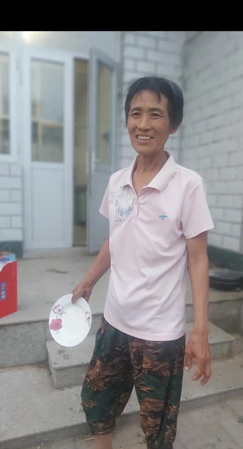 走失者照片 廊坊急寻：六旬老太走失，患小脑萎缩...