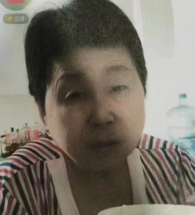 走失者照片 徐州寻人！六旬老太失联，穿枣红色羽...
