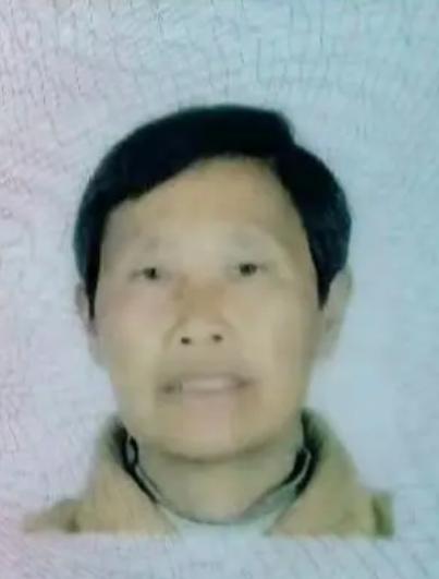 走失者照片 襄阳急寻：宜城六旬老太失联，穿暗红...