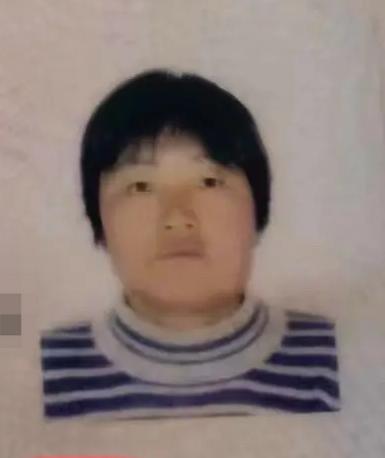 走失者照片 驻马店寻人：六旬老太走失，戴粉色遮...