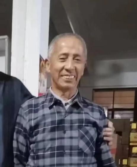 走失者照片 南平寻人：七旬老人上山采药失联，戴...