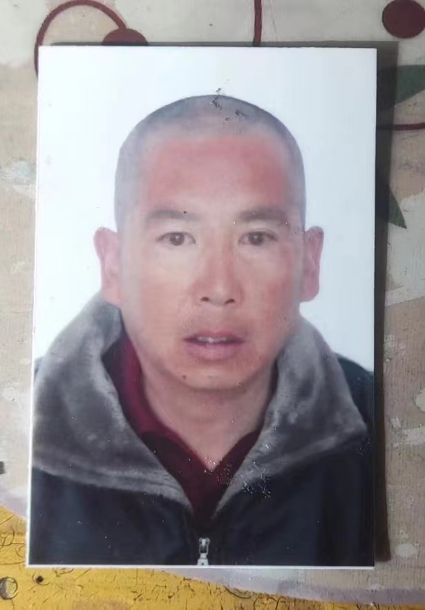 走失者照片 西宁急寻：中年男子走失，患抑郁症，...