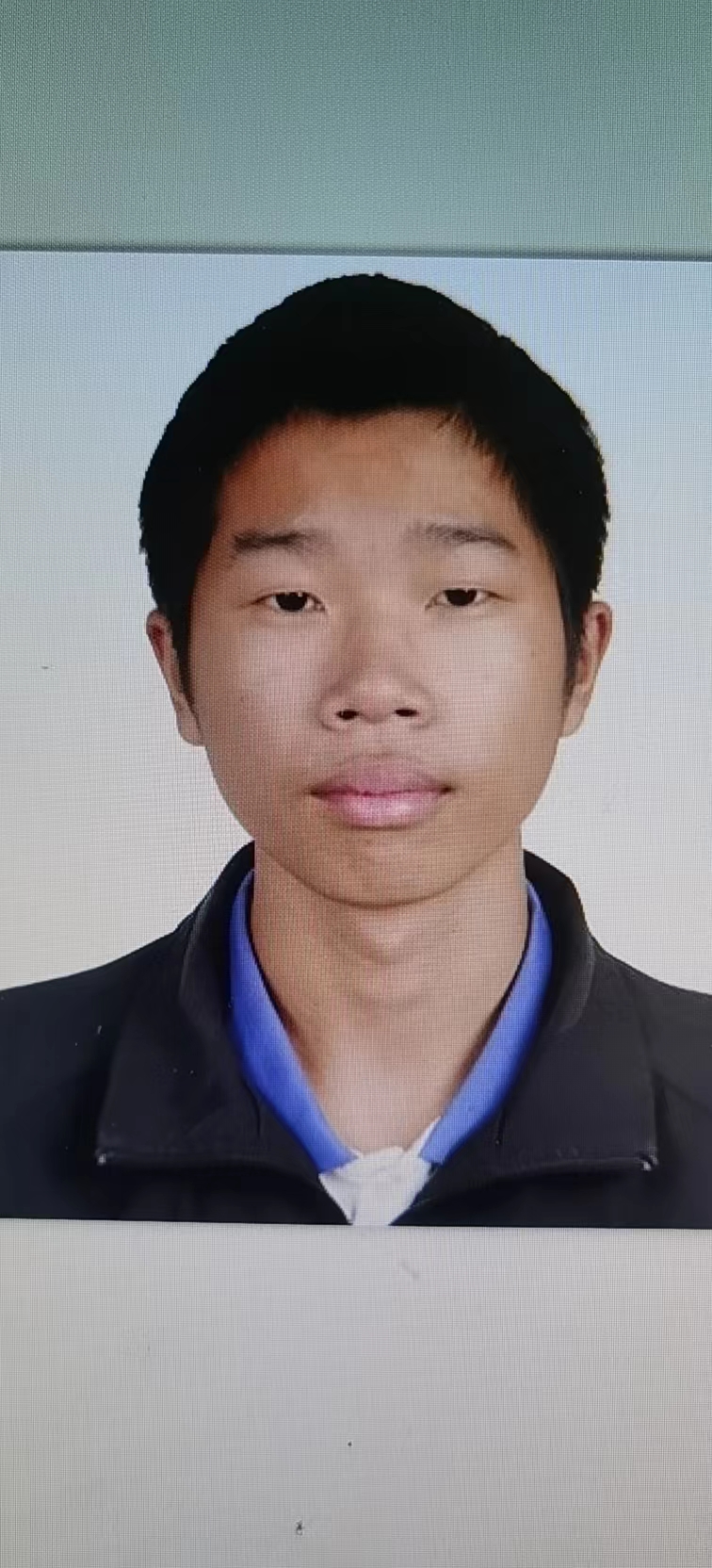 走失者照片 黔东南急寻：15岁男孩失联，穿黑色...