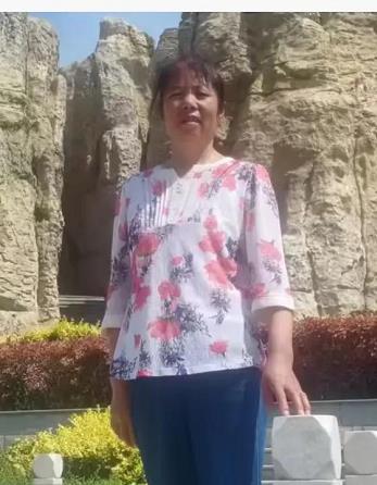 走失者照片 白银寻人：五旬女子失联，穿灰色中长...