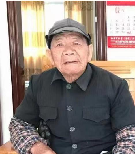 走失者照片 韶关急寻！九旬老人失联多日，拿青色...