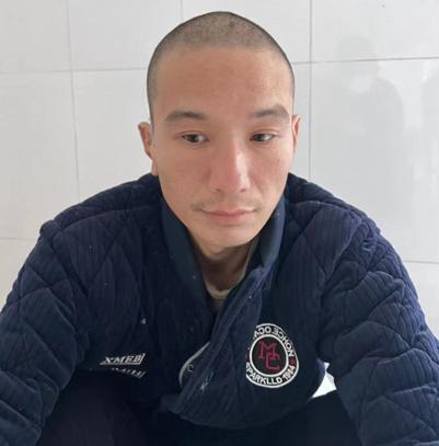 走失者照片 南阳寻亲：中年男子被救助，穿蓝色睡...