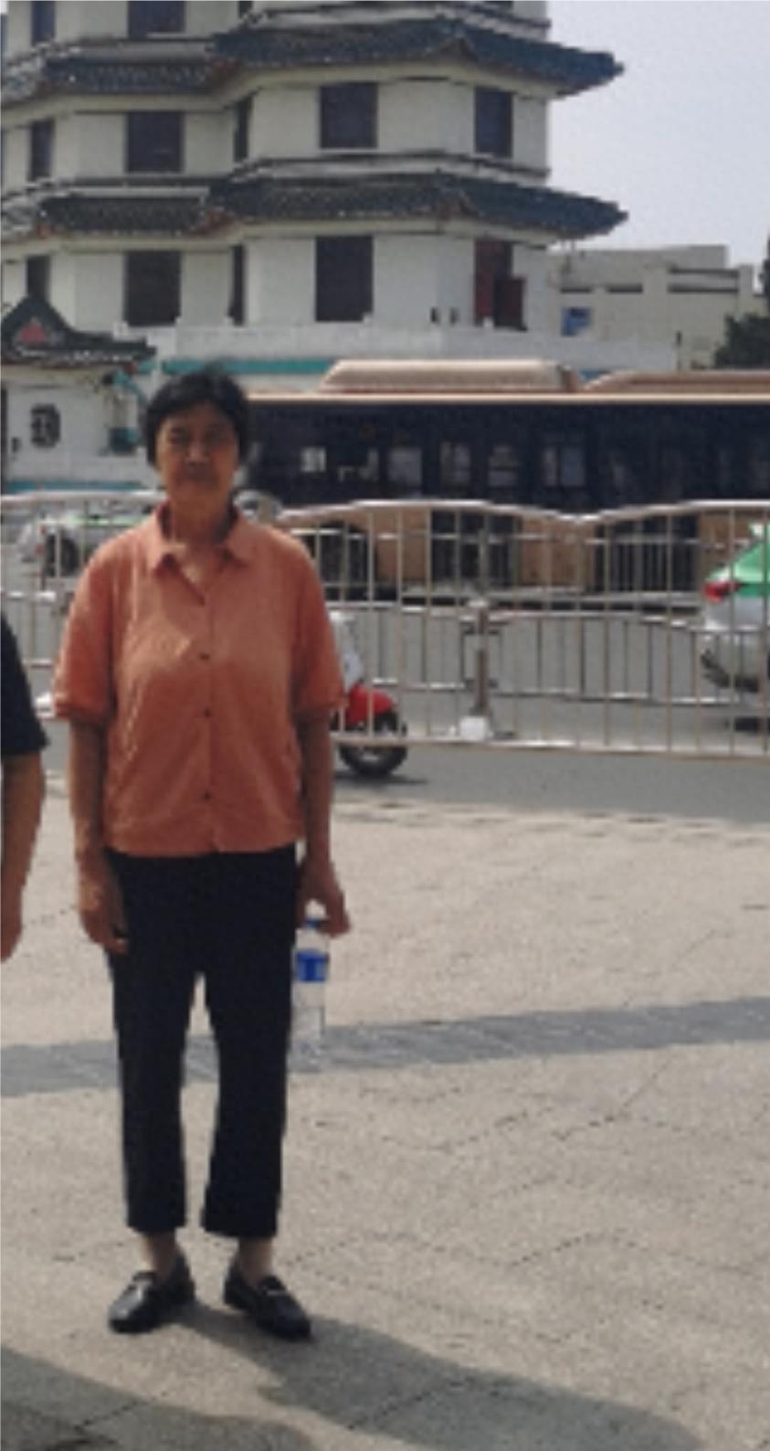 走失者照片 郑州市寻人：七旬老太走失，患阿尔茨...