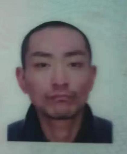 走失者照片 枣庄急寻：青年男子走失，精神异常，...