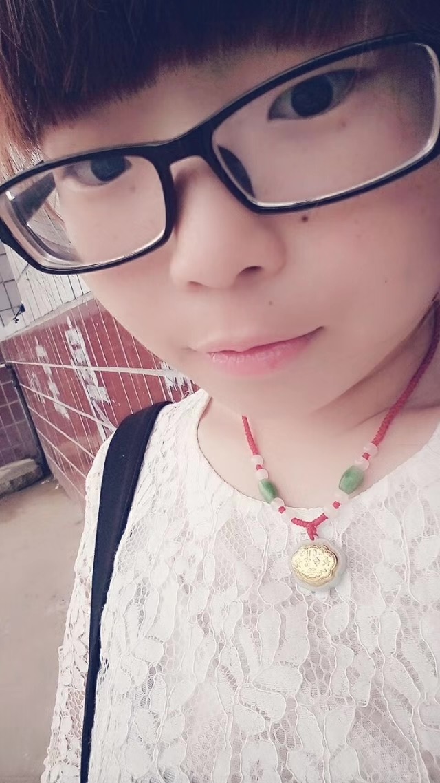 走失者照片 广大网友多多转发哈。谢谢了
