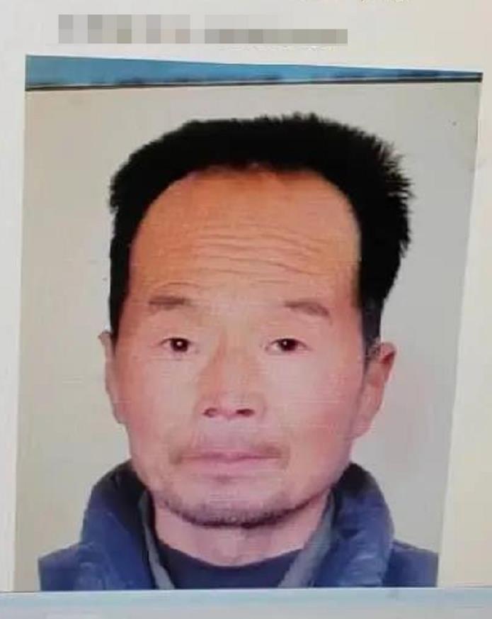 走失者照片 咸阳六旬老人失联，骑红色摩托车，穿...
