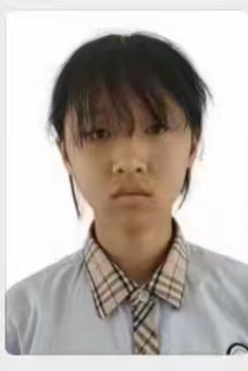 走失者照片 赣州急寻：13岁女孩失联，穿白色短...