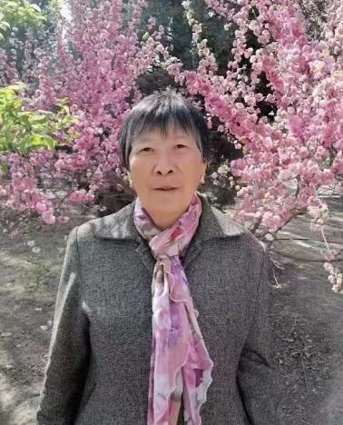 走失者照片 中卫急寻：六旬老太失联，戴灰色帽子...