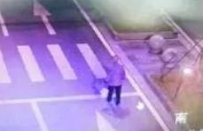 走失者照片 南京急寻：六旬老人失联，穿浅灰色上...