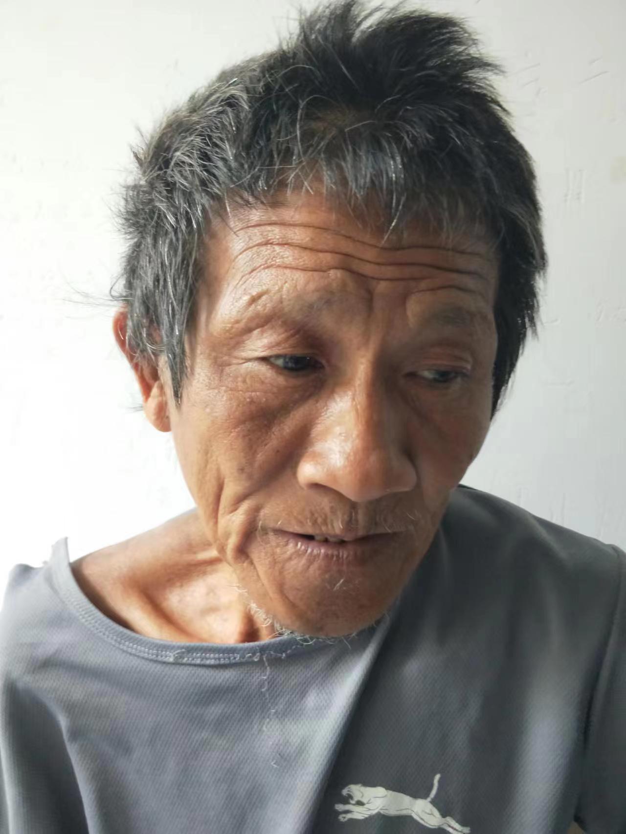走失者照片 黄冈寻亲：六旬老人被救助，无法交流...