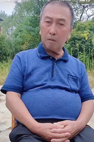 走失者照片 安庆急寻：七旬老人走失，戴蓝色帽子...