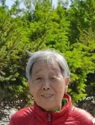 走失者照片 鞍山寻人：海城七旬老太走失，患小脑...