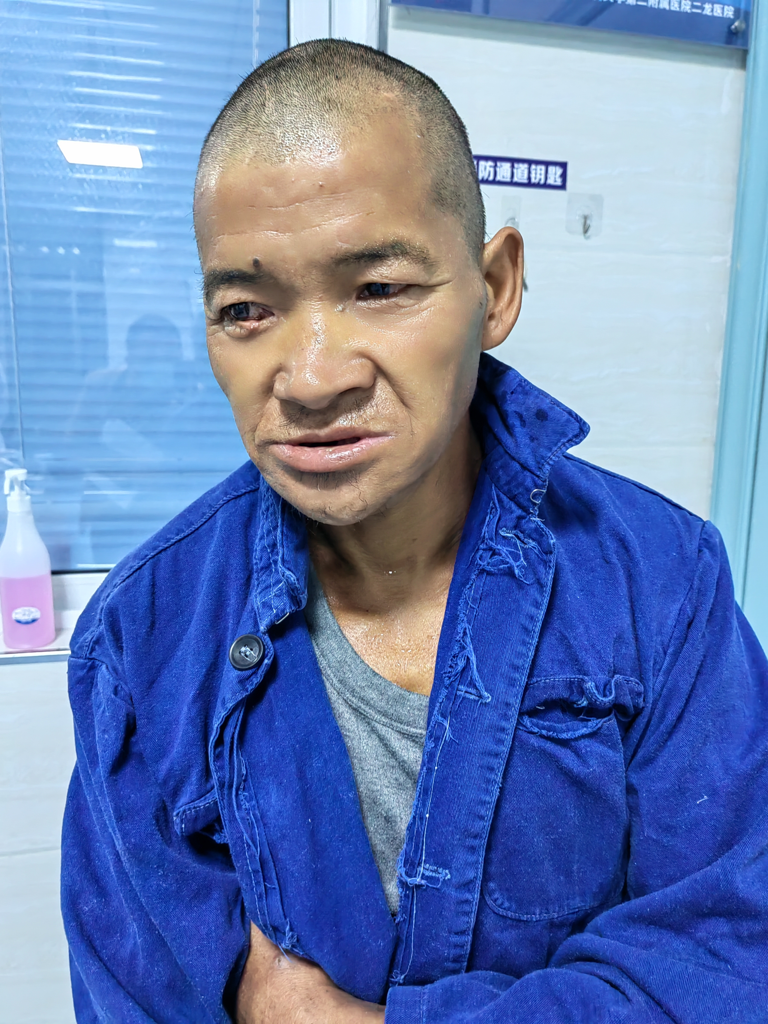 走失者照片 黔东南州寻亲：凯里五旬男子被救助，...
