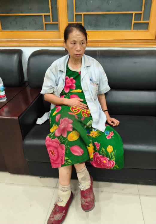 走失者照片 周口市寻亲：五旬女子被救助，穿浅蓝...