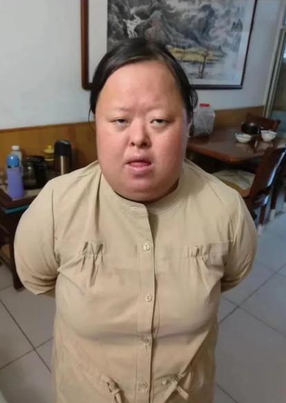 走失者照片 洛阳急寻！中年女子走失，患智力障碍...
