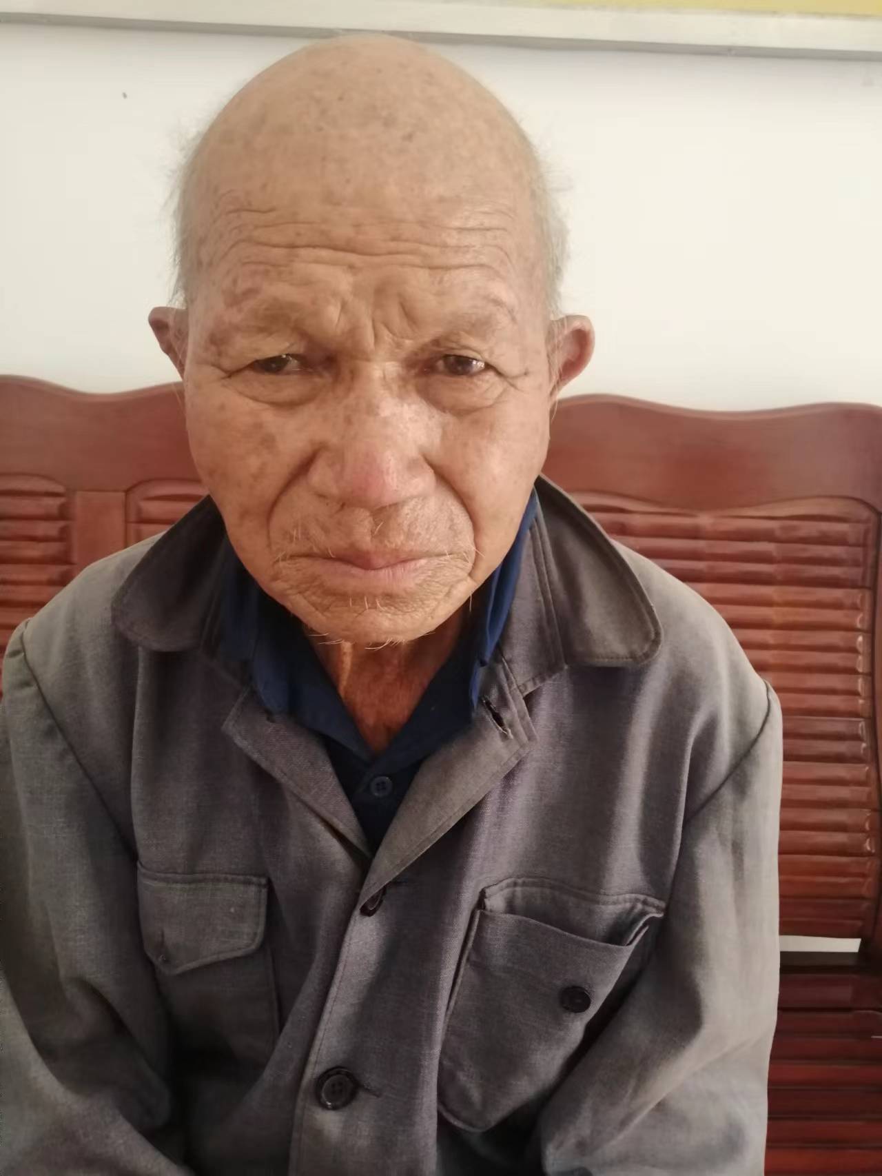 走失者照片 贵港寻亲：八旬老人在桂平被救助，自...