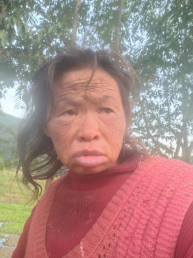 走失者照片 永州寻亲：六旬老太被救助，穿红色上...